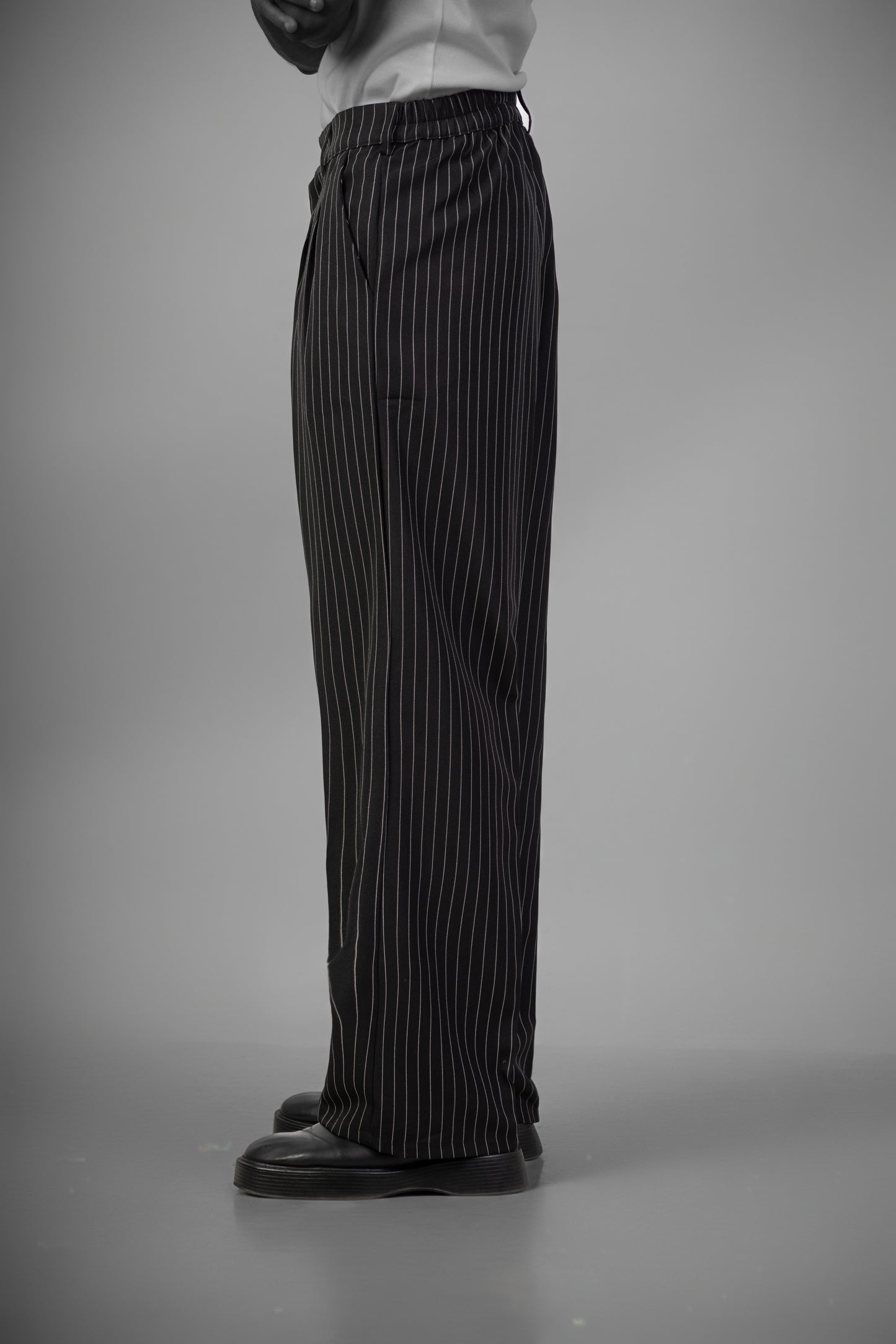 Pinstriped Wide-Leg pants- Black