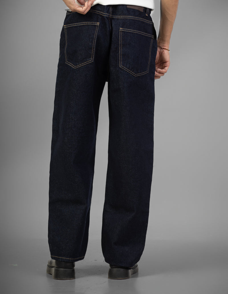 Loose Fit Raw Denim