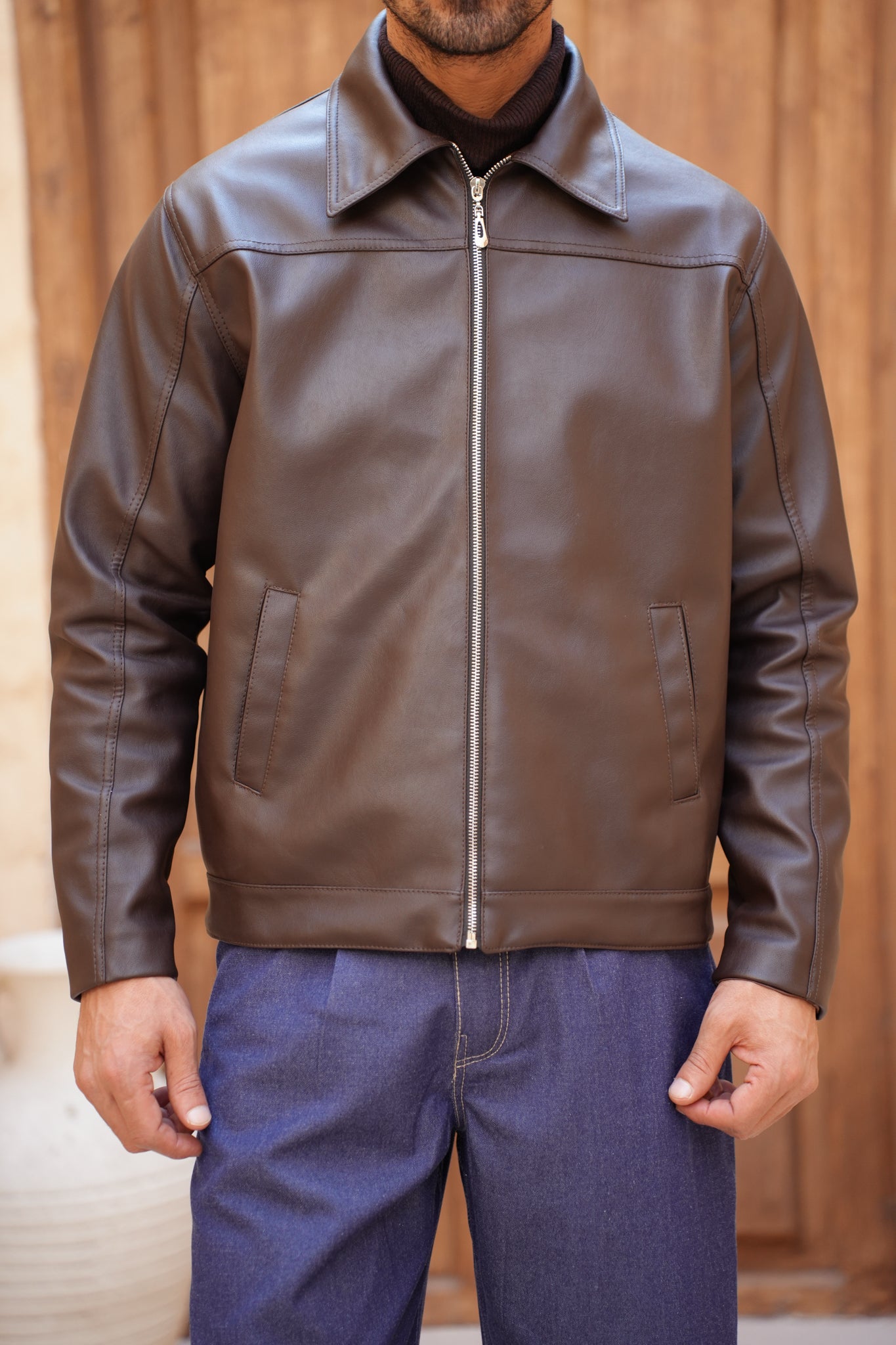 Classic Cropped Leather Jacket - Brown