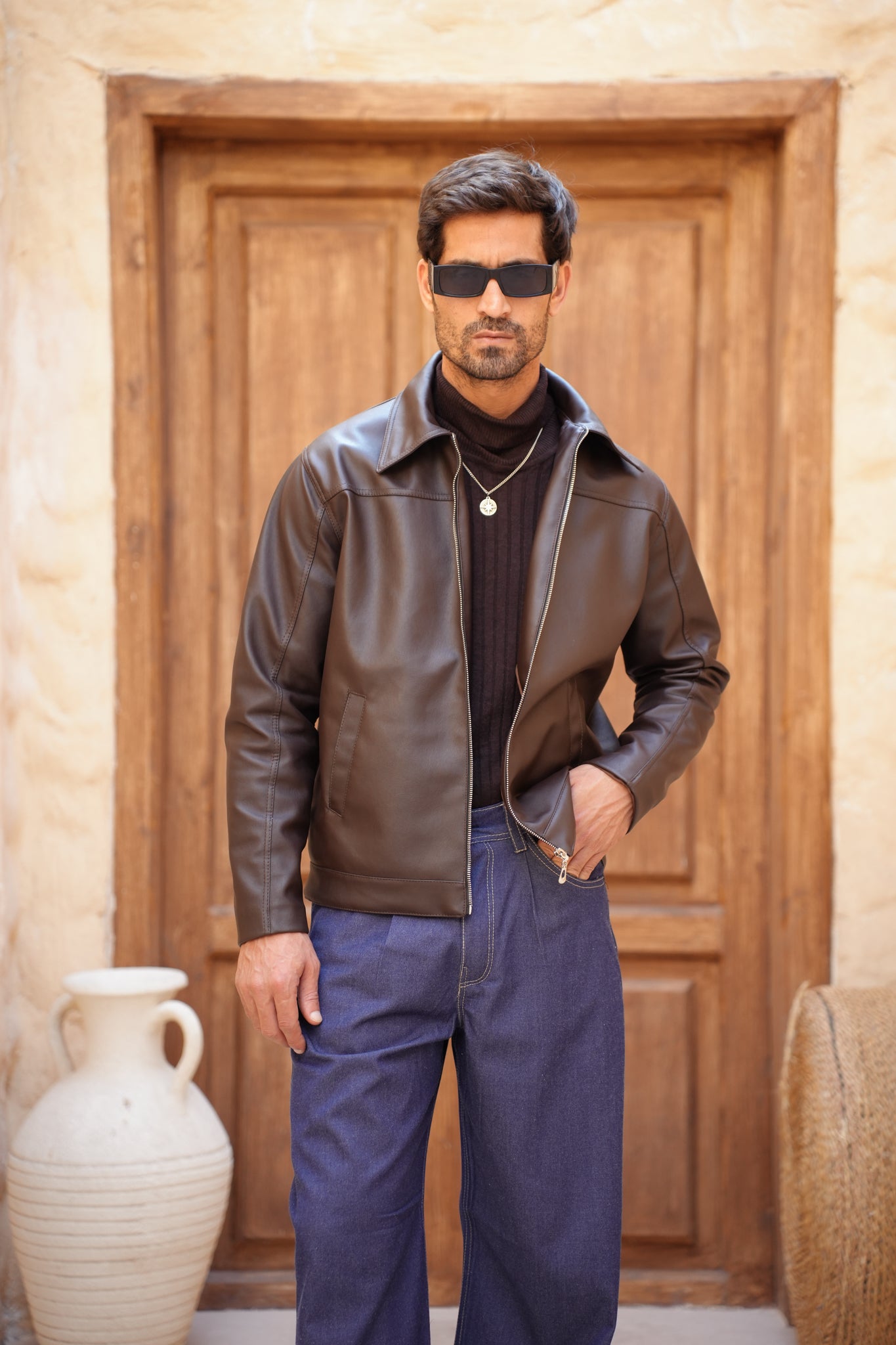 Classic Cropped Leather Jacket - Brown